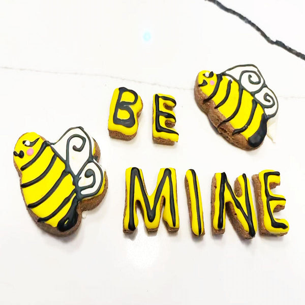 Be Mine Valentine Organic Dog Cookies – Peanut Butter & Strawberry Peanut Butter